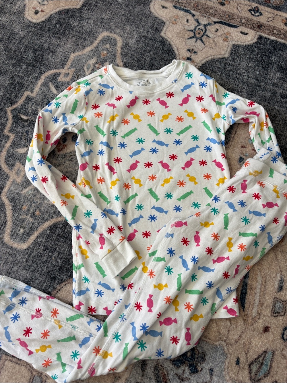 Primary kids Pajama Set with Multicolor Candy Print, size 8/9